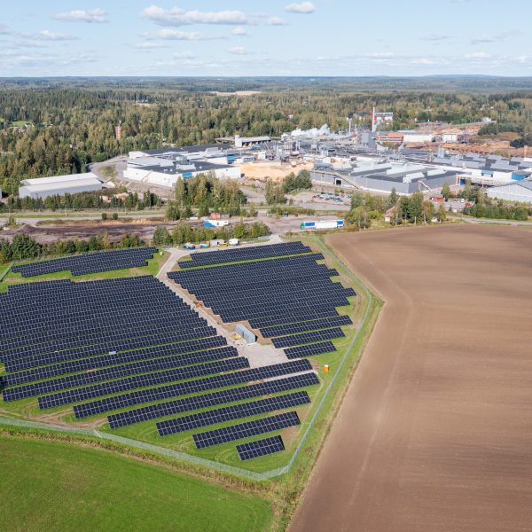 Koskisen invests in renewable energy – 3,670 solar panels to generate electricity for birch plywood and chipboard mills